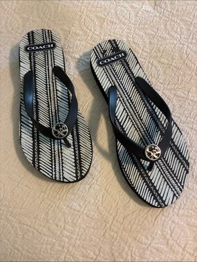 Coach Black & White Signature Pattern Flip Flop Sandals